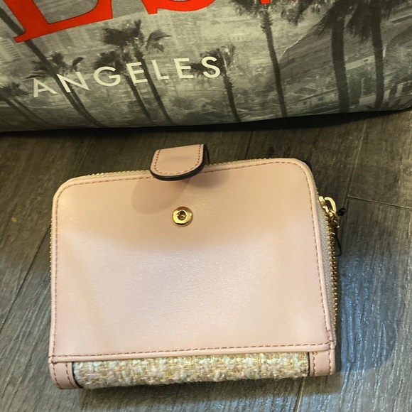 NWT Pink Guess  faux Leather Wallet - Picture 4 of 6